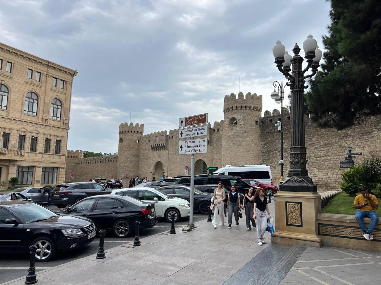 Sweet And Comfort Apartment In The Old City Icheri Sheher Bakú Exterior foto